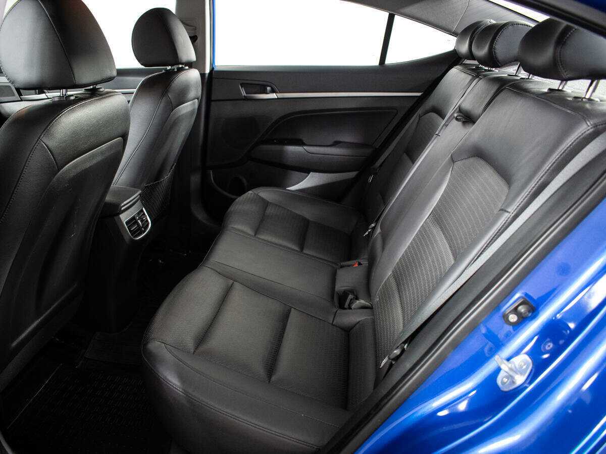 Купить Hyundai Elantra с пробегом. Фото: #9