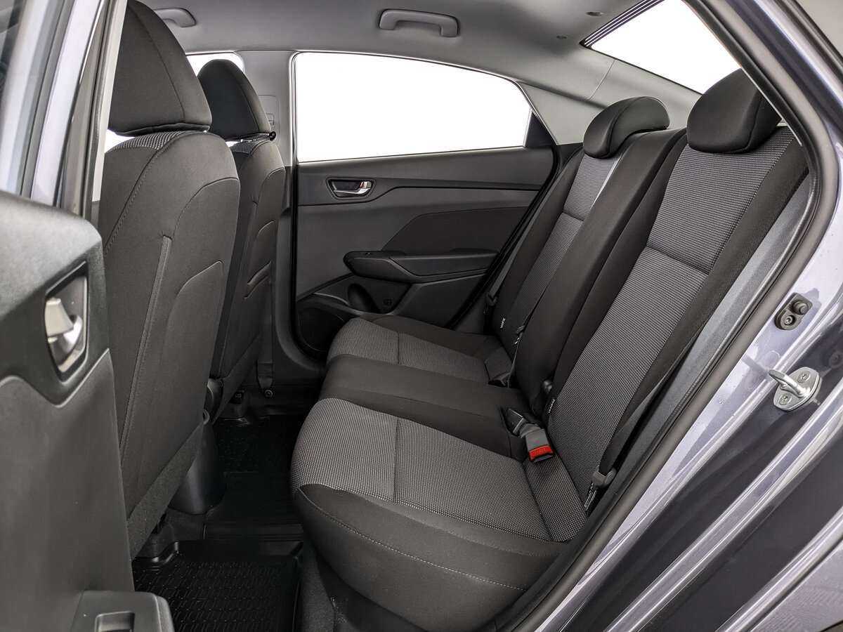 Купить Hyundai Solaris с пробегом. Фото: #15