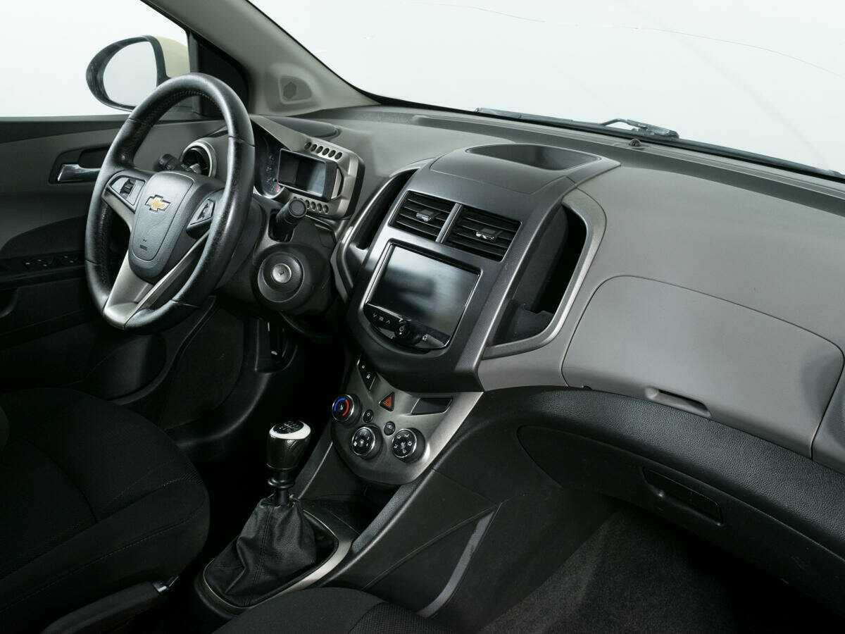 Купить Chevrolet Aveo с пробегом. Фото: #6