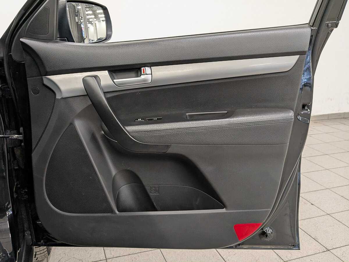 Купить Kia Sorento с пробегом. Фото: #24