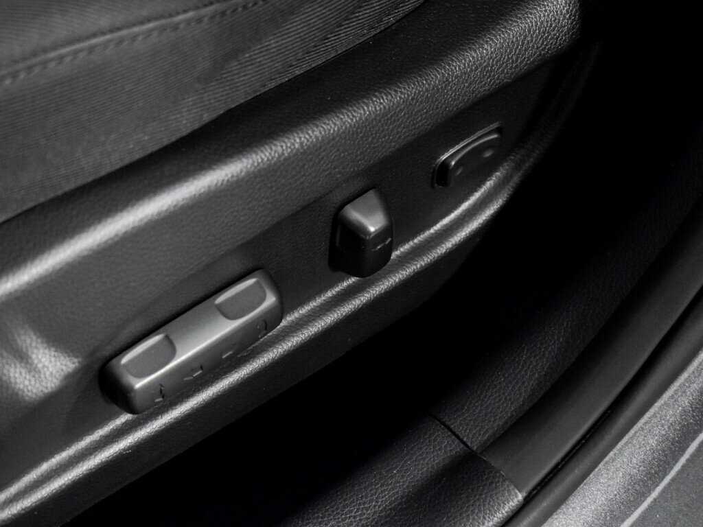 Купить Hyundai i40 с пробегом. Фото: #9