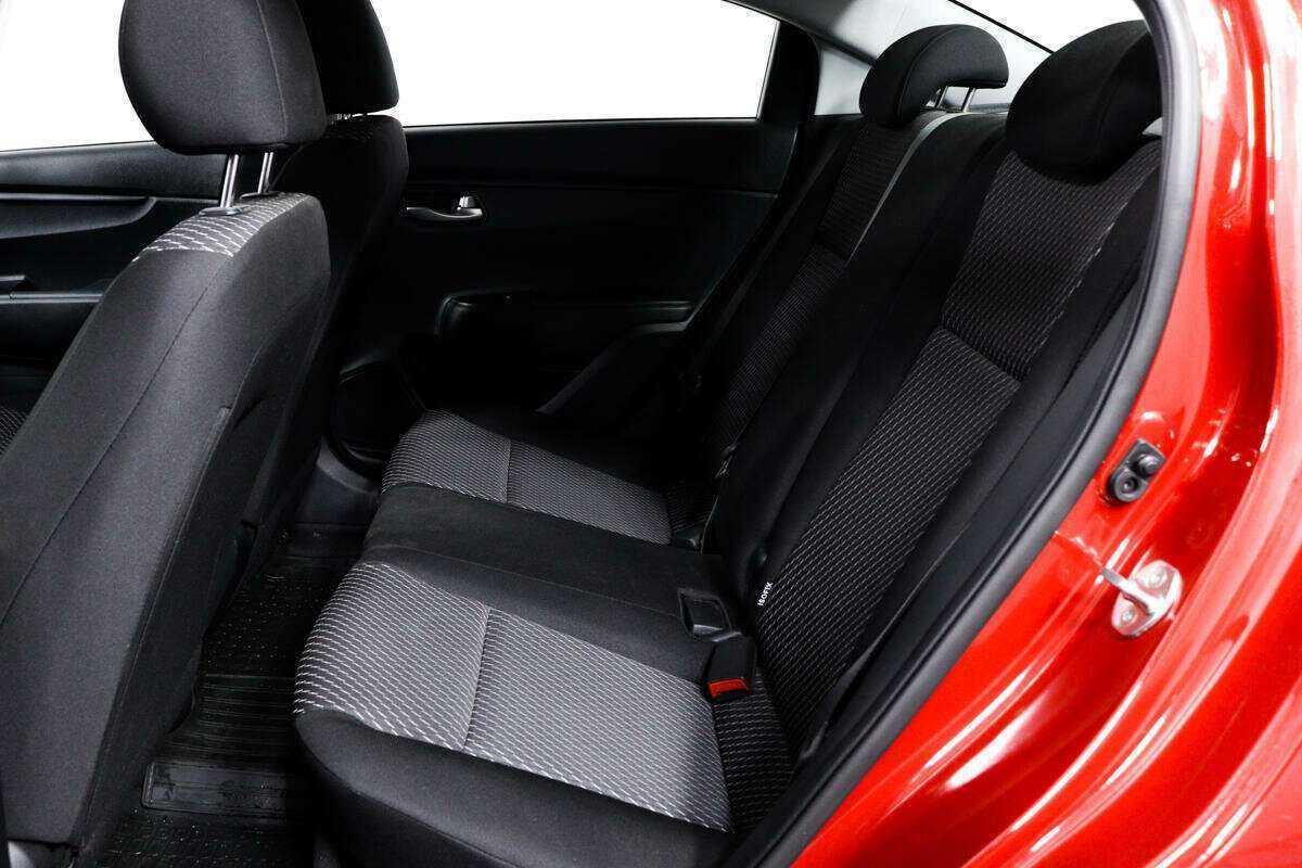 Купить Kia Rio с пробегом. Фото: #11