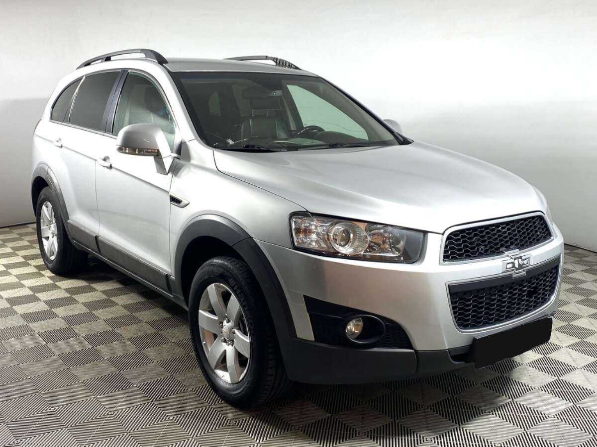 Купить Chevrolet Captiva с пробегом. Фото: #2