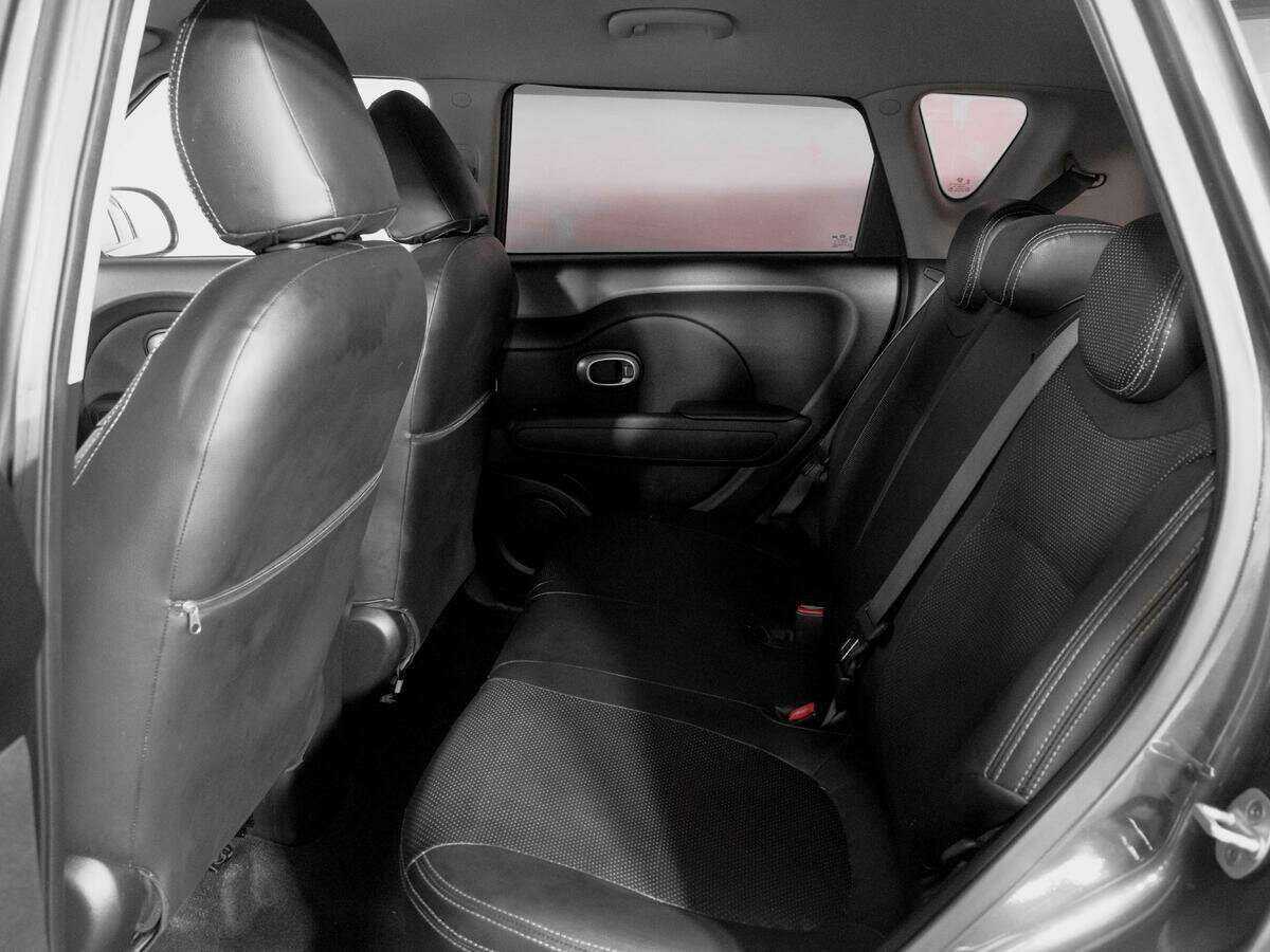 Купить Kia Soul с пробегом. Фото: #9