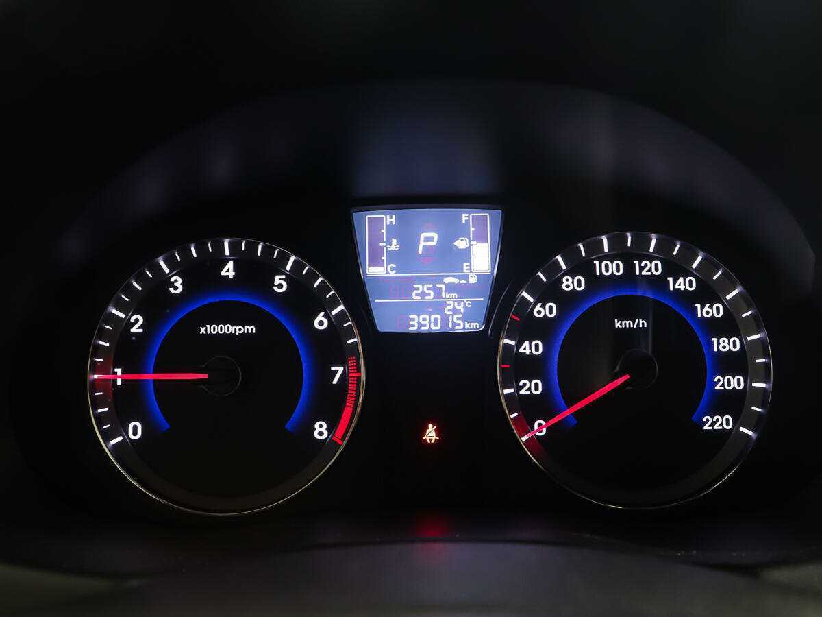 Купить Hyundai Solaris с пробегом. Фото: #13