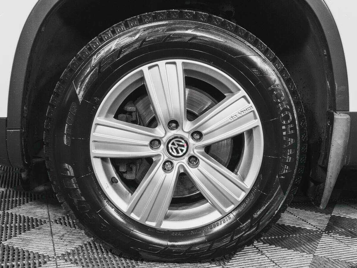 Купить Volkswagen Tiguan с пробегом. Фото: #15