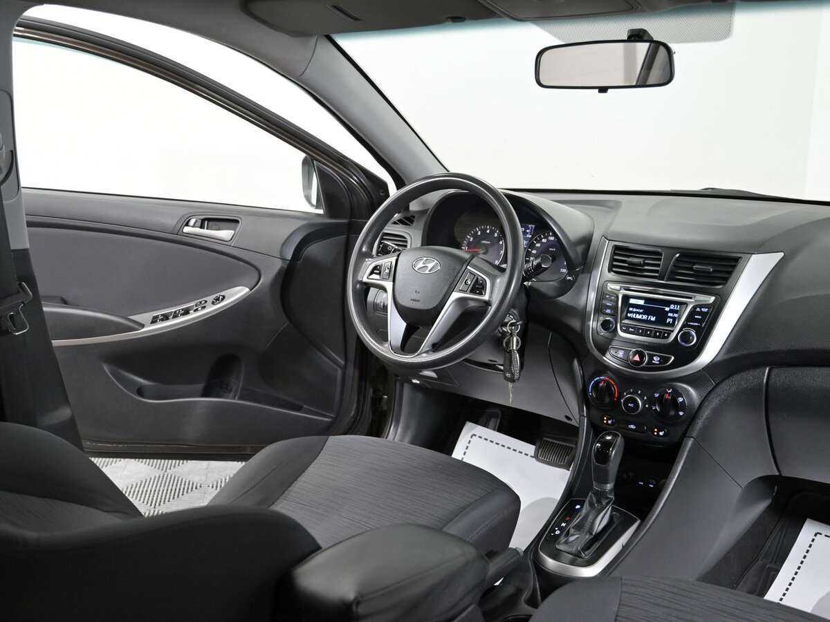 Купить Hyundai Solaris с пробегом. Фото: #6