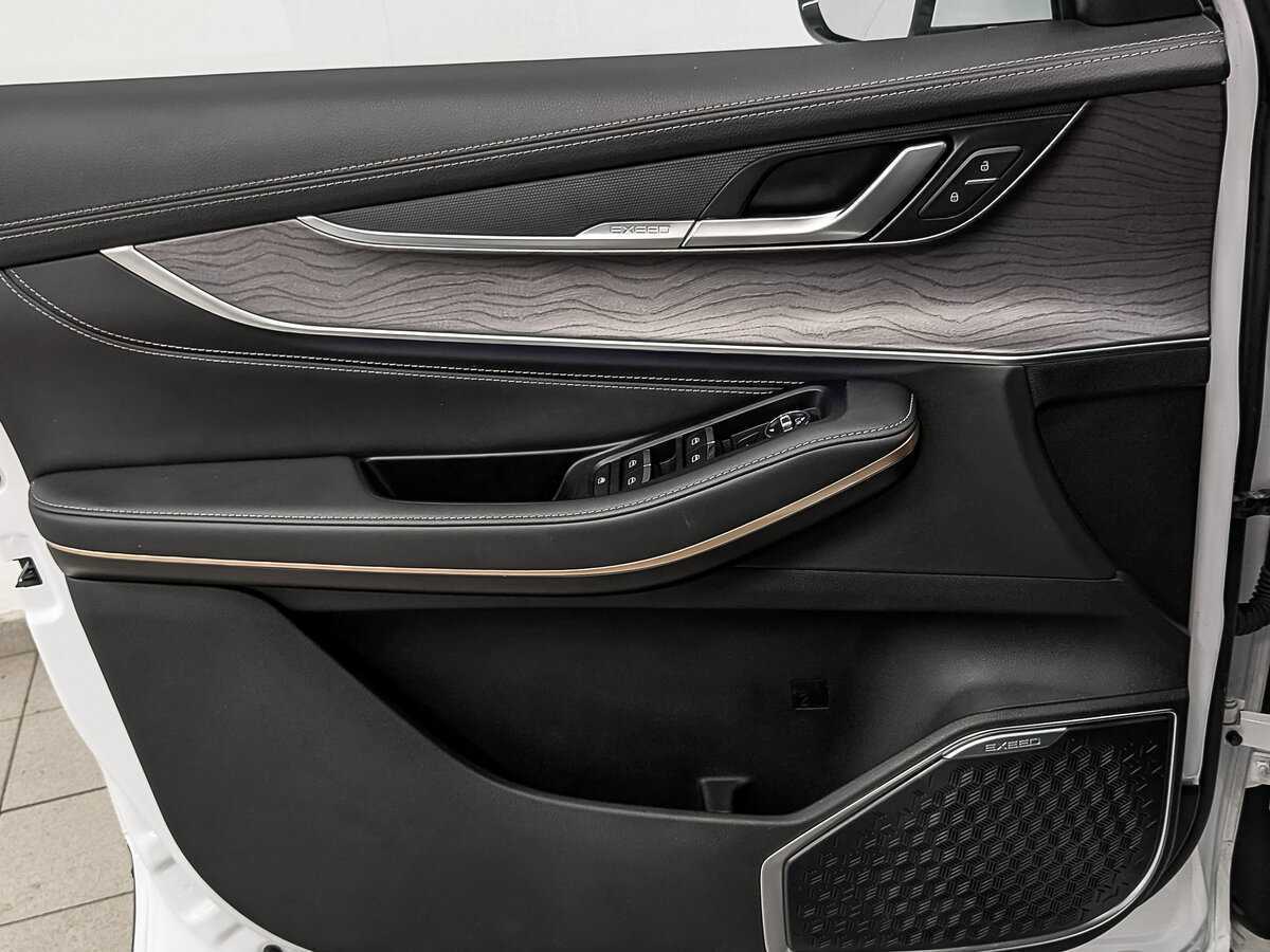 Купить EXEED LX с пробегом. Фото: #18