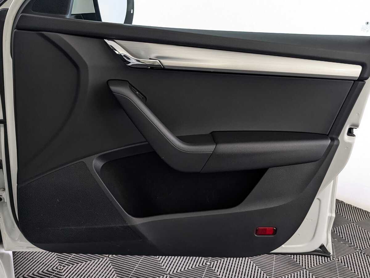 Купить Skoda Octavia с пробегом. Фото: #19