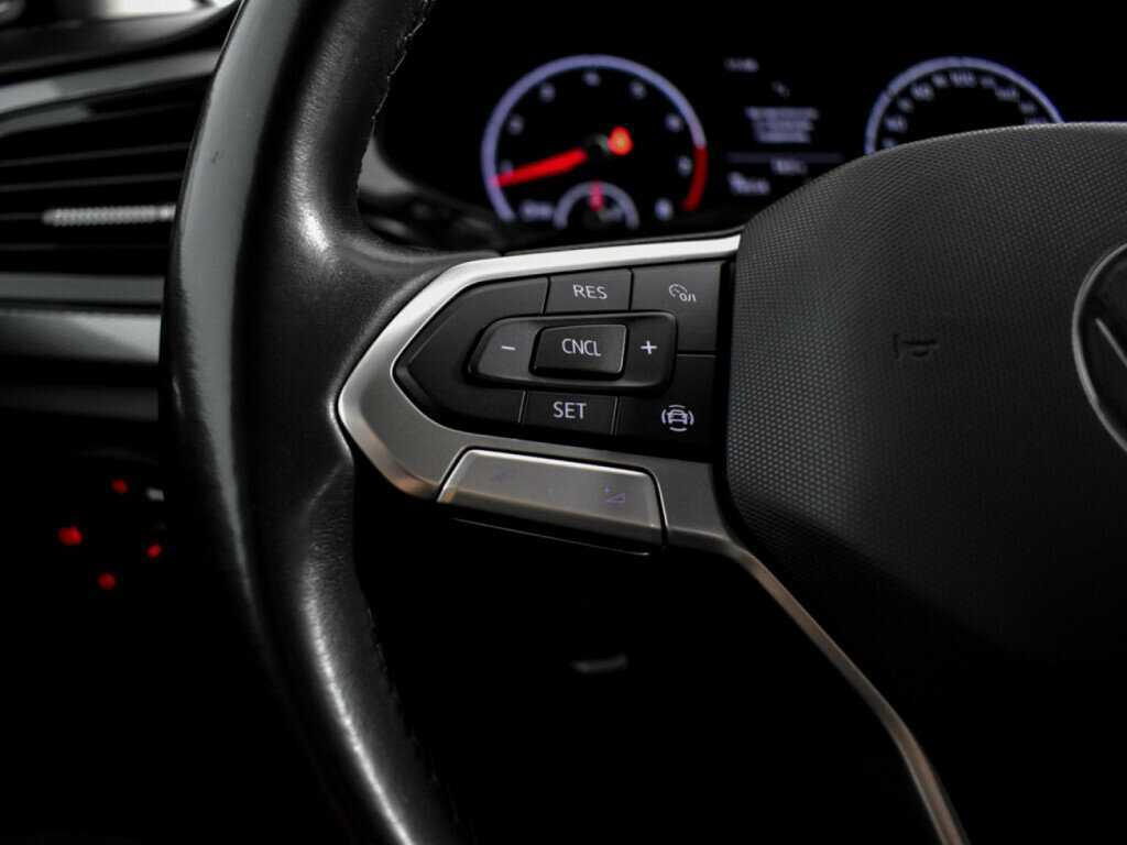 Купить Volkswagen Polo с пробегом. Фото: #13