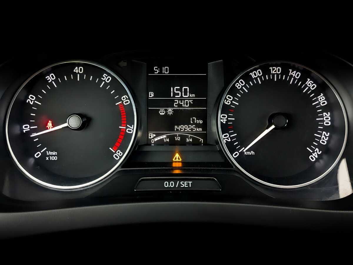 Купить Skoda Rapid с пробегом. Фото: #12