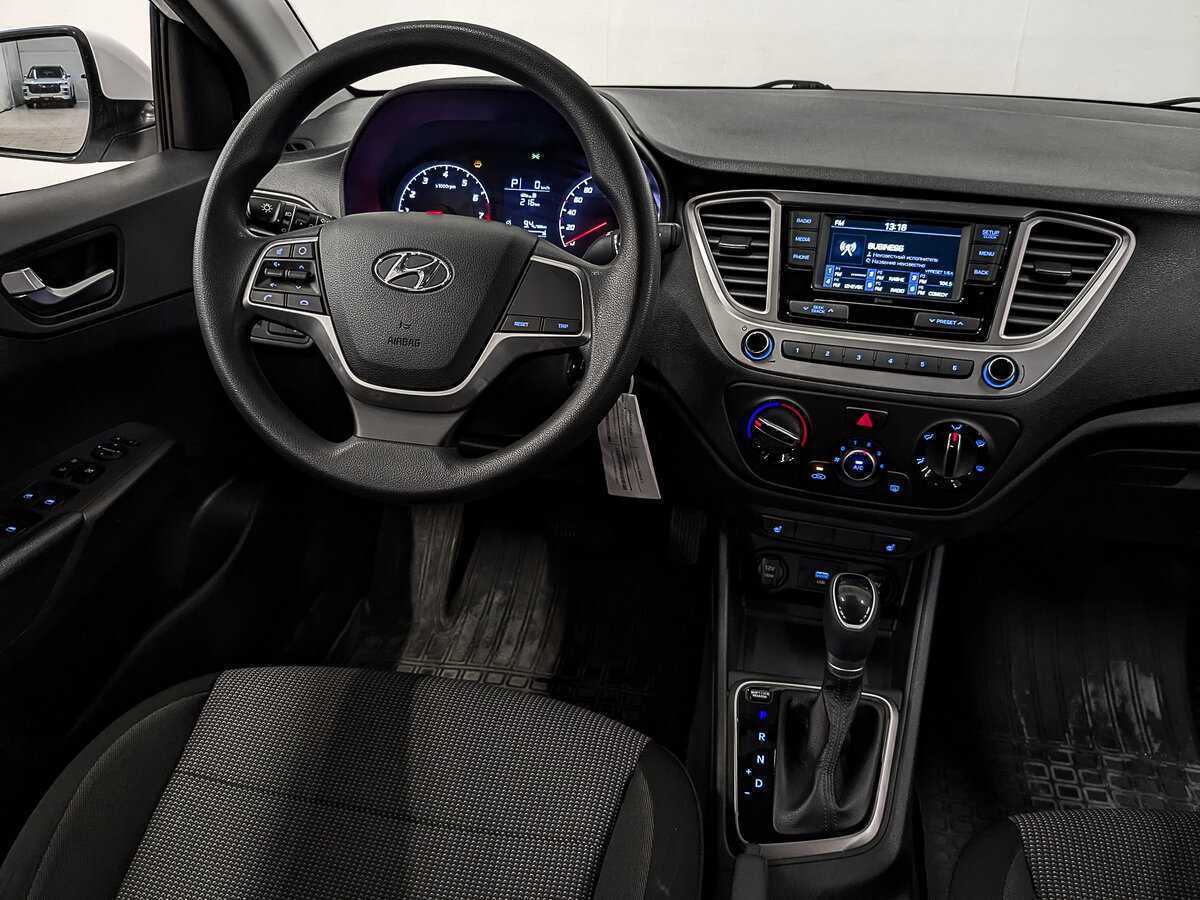 Купить Hyundai Solaris с пробегом. Фото: #23