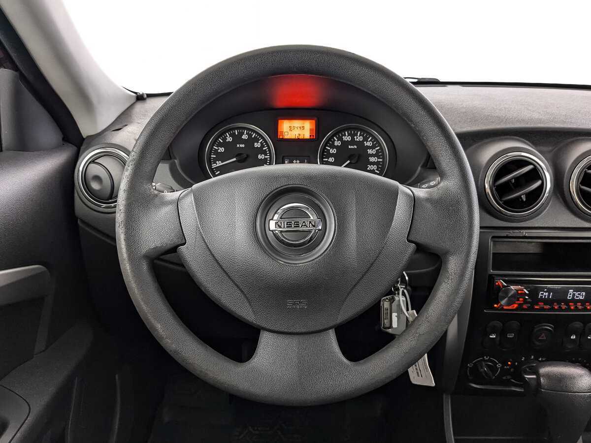 Купить Nissan Almera с пробегом. Фото: #17