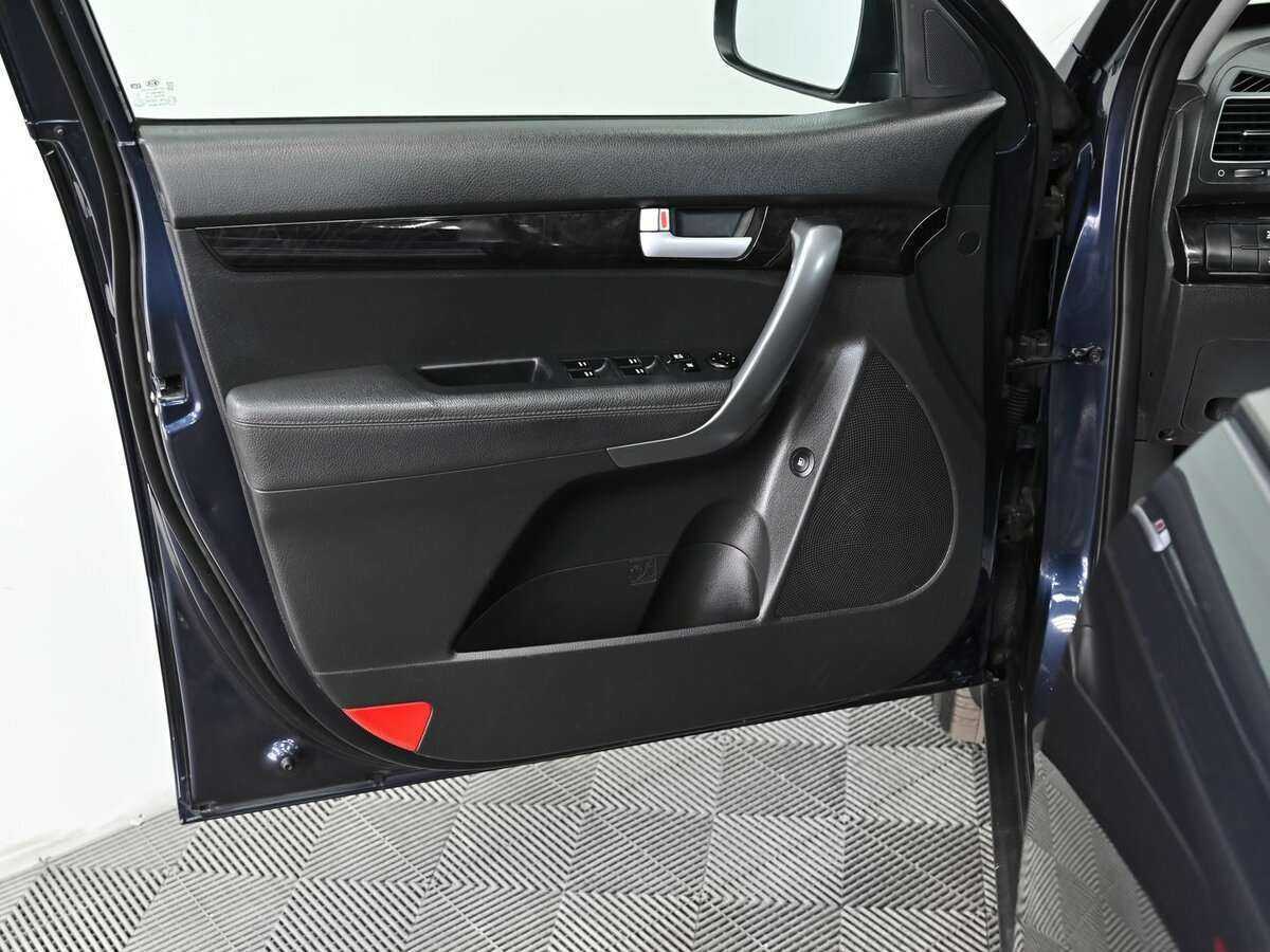 Купить Kia Sorento с пробегом. Фото: #8