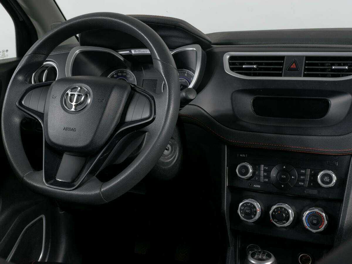 Купить Brilliance V3 с пробегом. Фото: #10