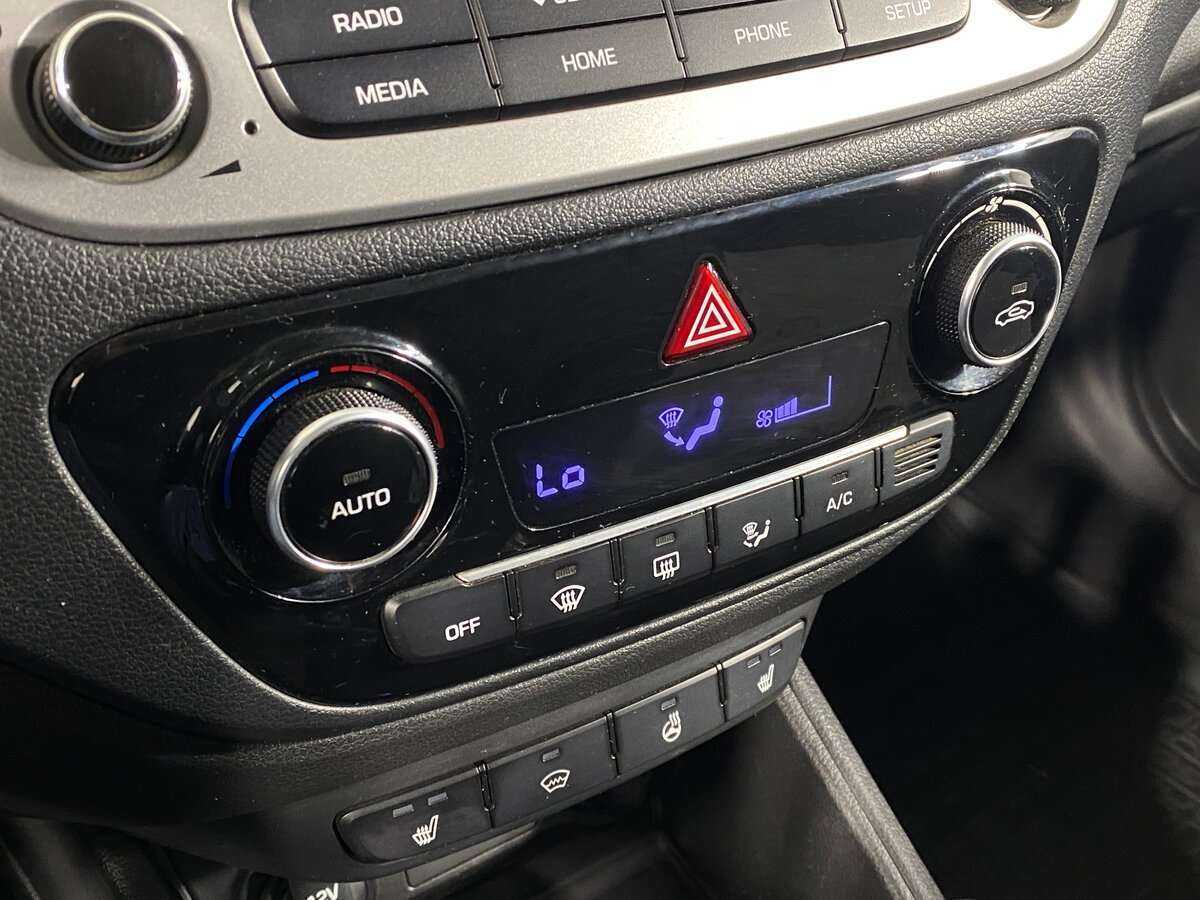 Купить Hyundai Solaris с пробегом. Фото: #12