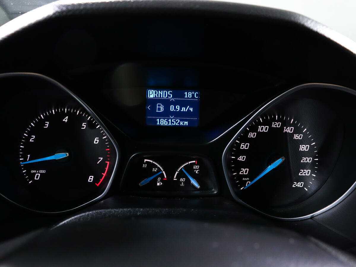 Купить Ford Focus с пробегом. Фото: #8