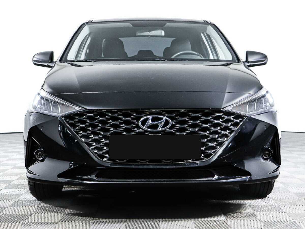 Купить Hyundai Solaris с пробегом. Фото: #1