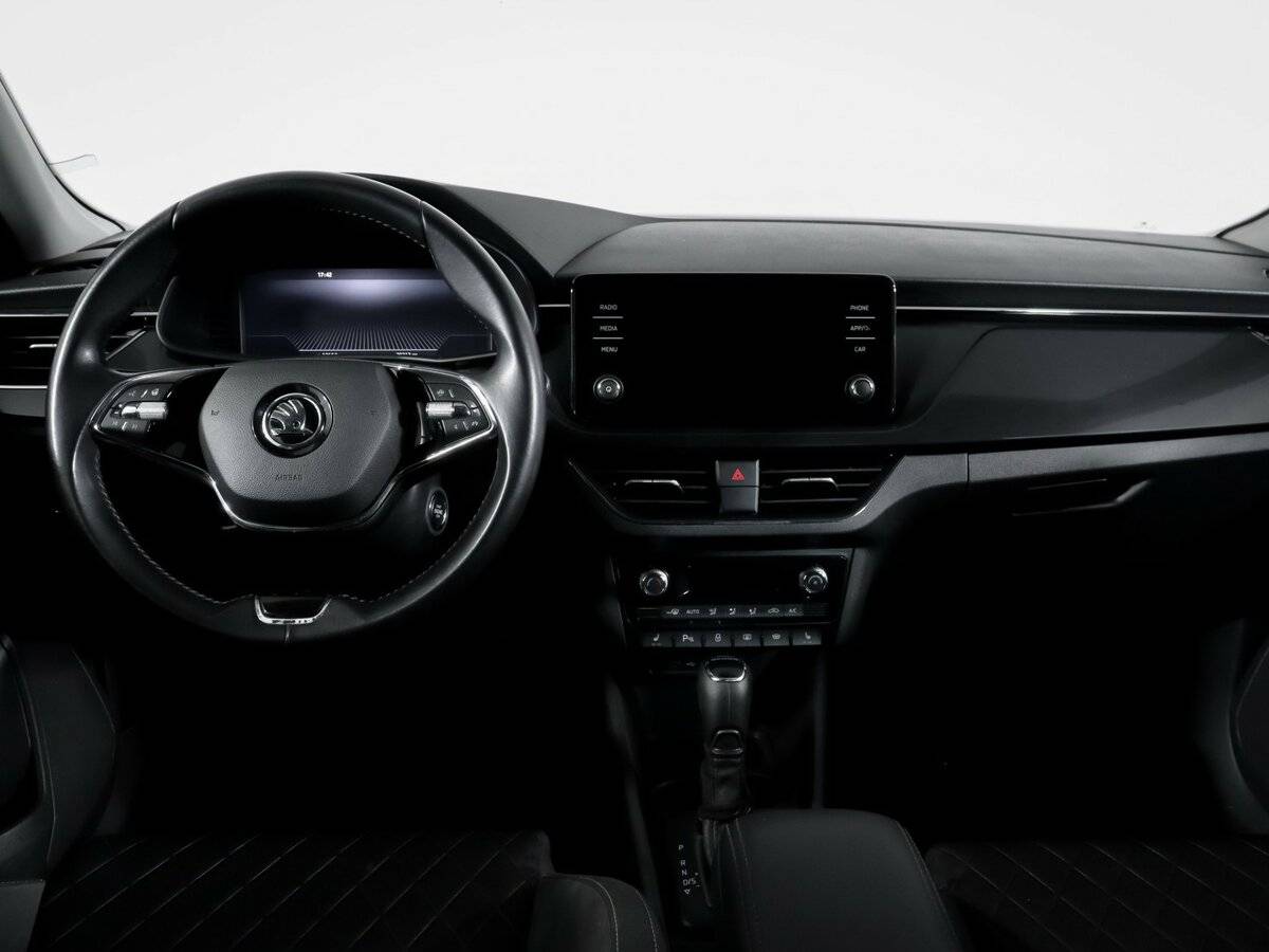 Купить Skoda Rapid с пробегом. Фото: #9