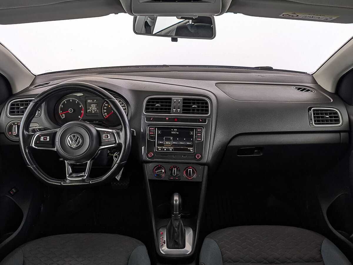 Купить Volkswagen Polo с пробегом. Фото: #13