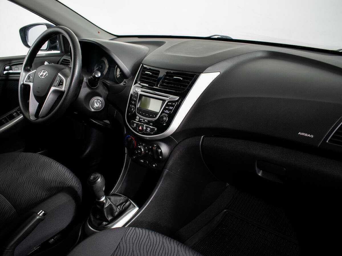 Купить Hyundai Solaris с пробегом. Фото: #8