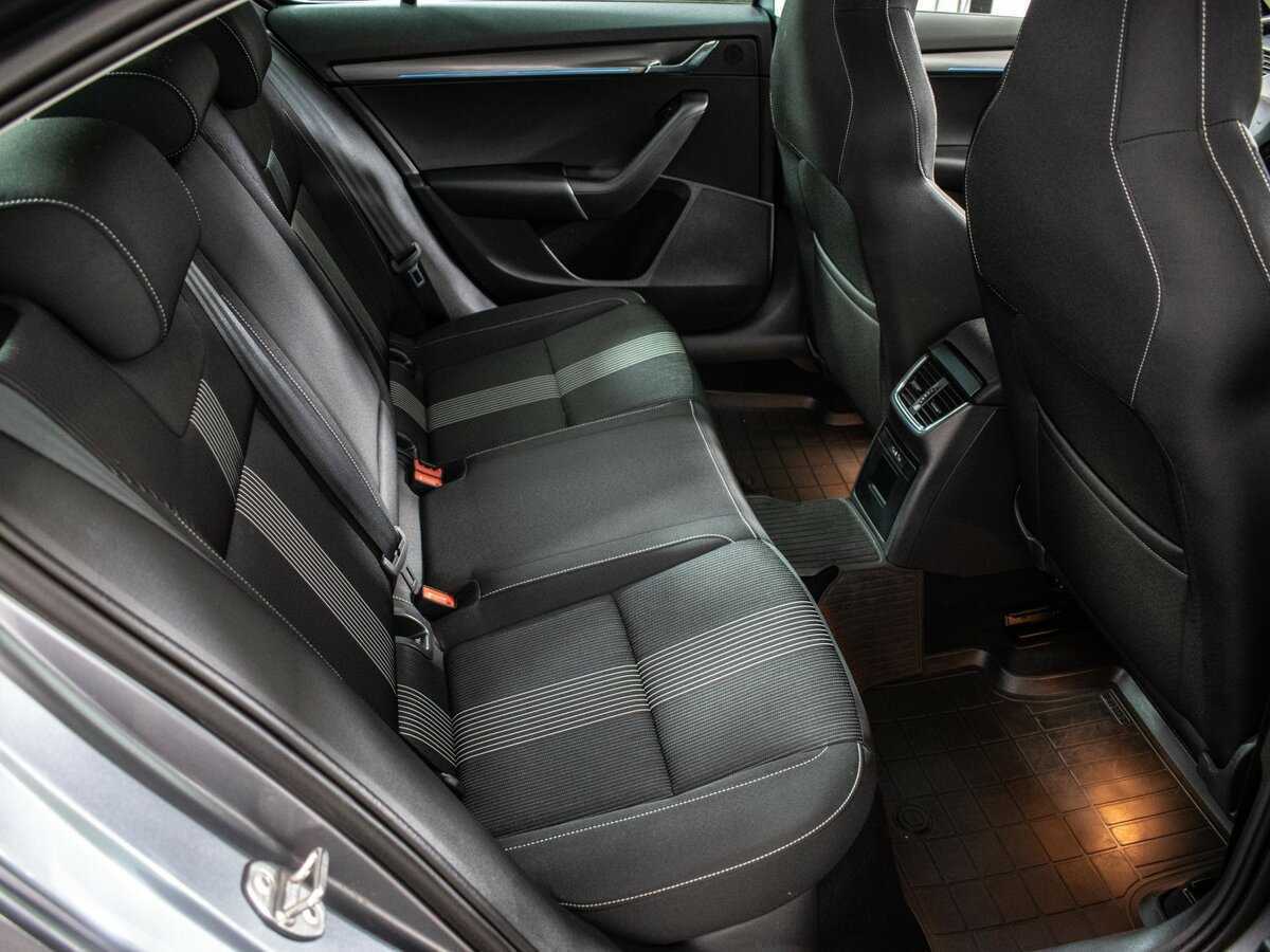Купить Skoda Octavia с пробегом. Фото: #5