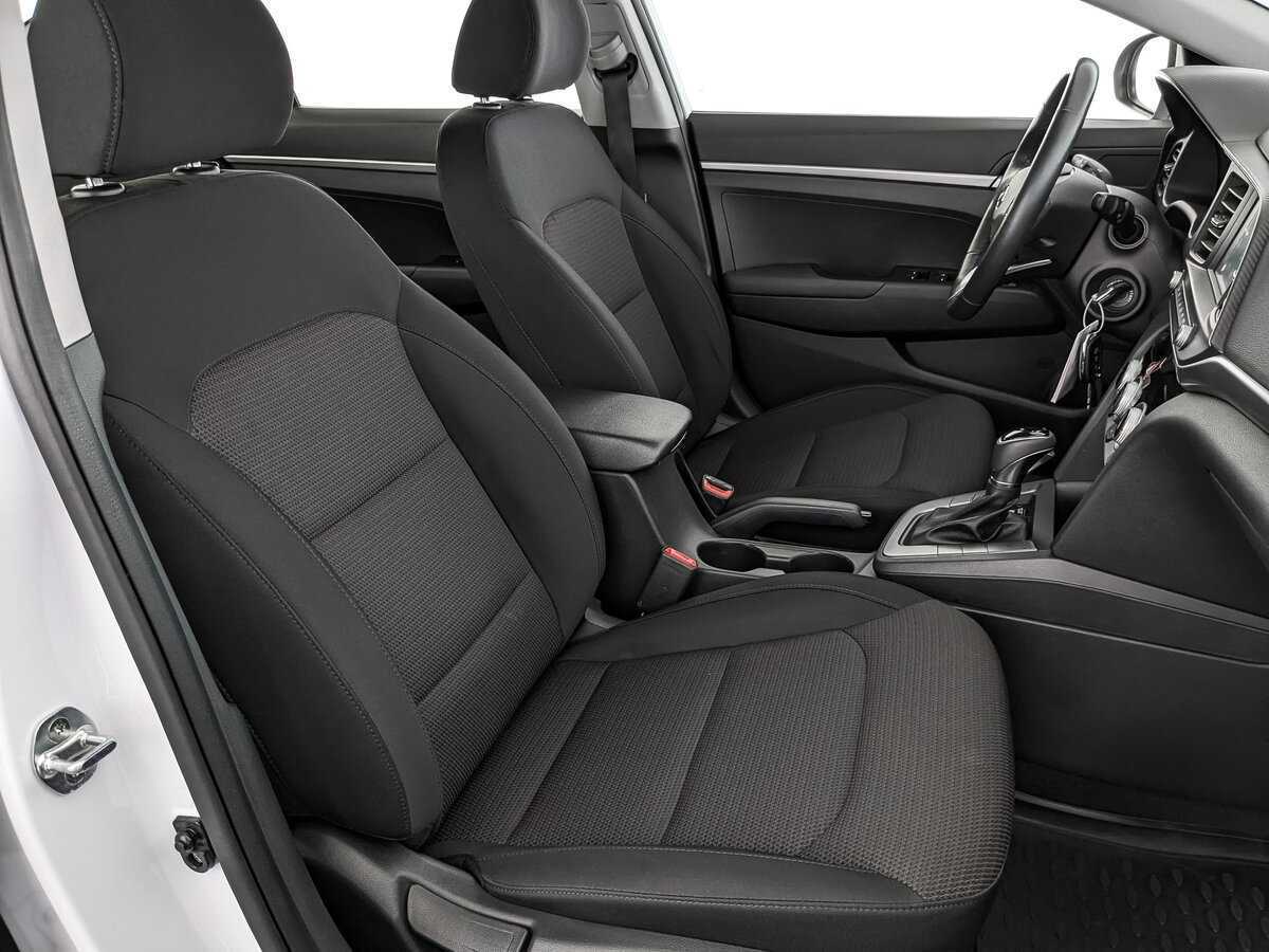 Купить Hyundai Elantra с пробегом. Фото: #23