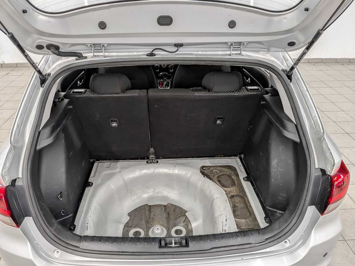 Купить Kia Rio с пробегом. Фото: #9