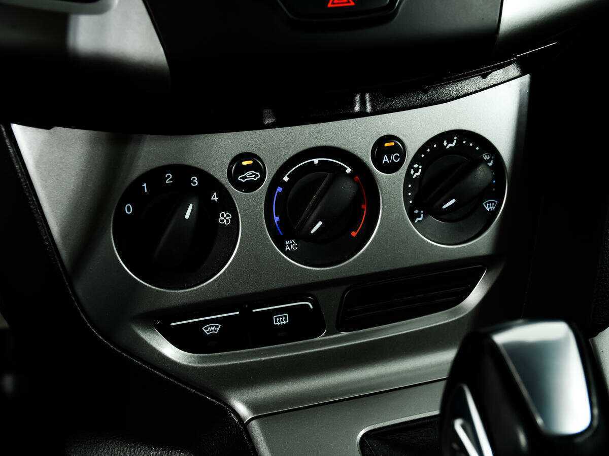 Купить Ford Focus с пробегом. Фото: #15