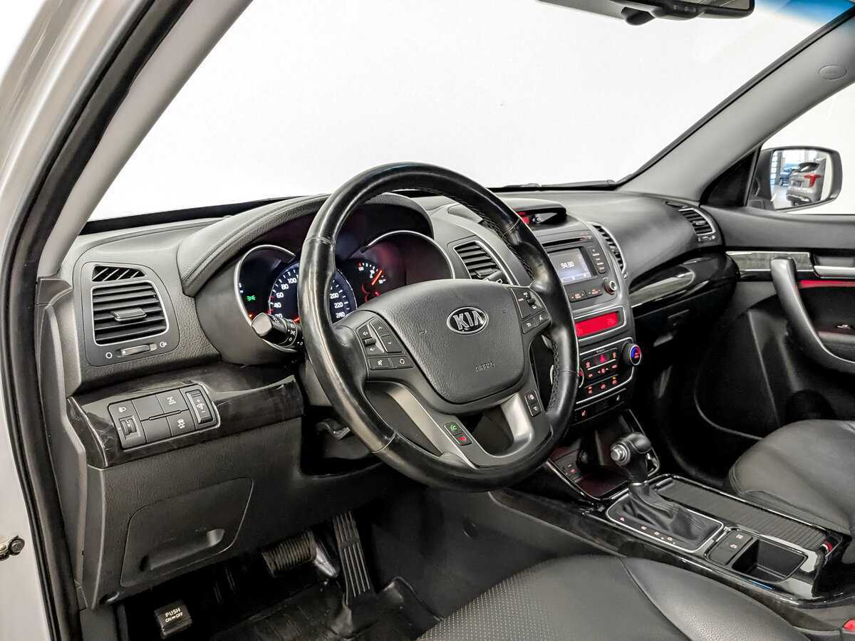 Купить Kia Sorento с пробегом. Фото: #15