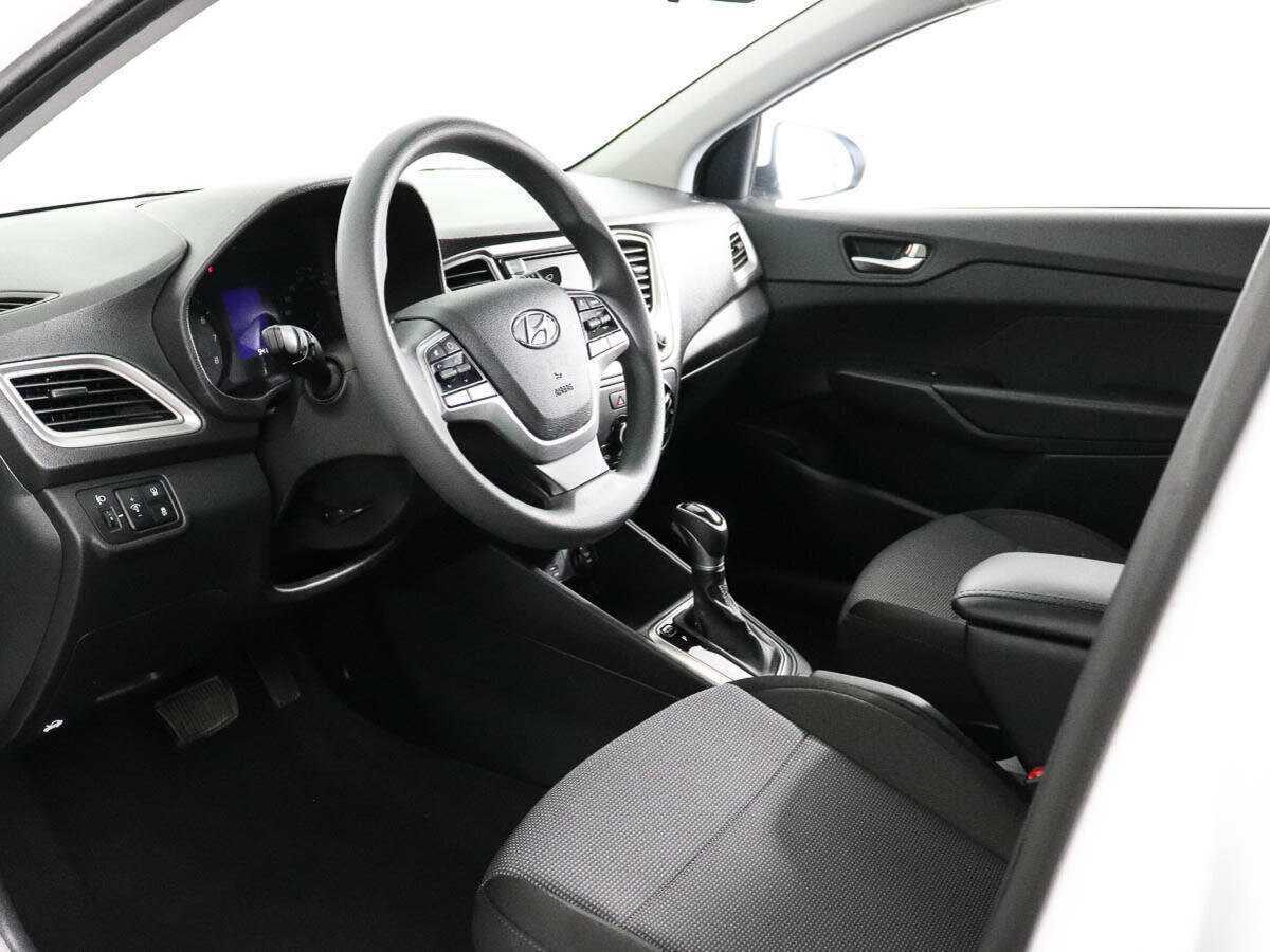 Купить Hyundai Solaris с пробегом. Фото: #7