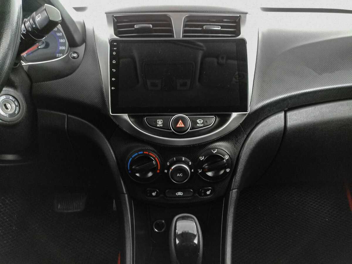 Купить Hyundai Solaris с пробегом. Фото: #12