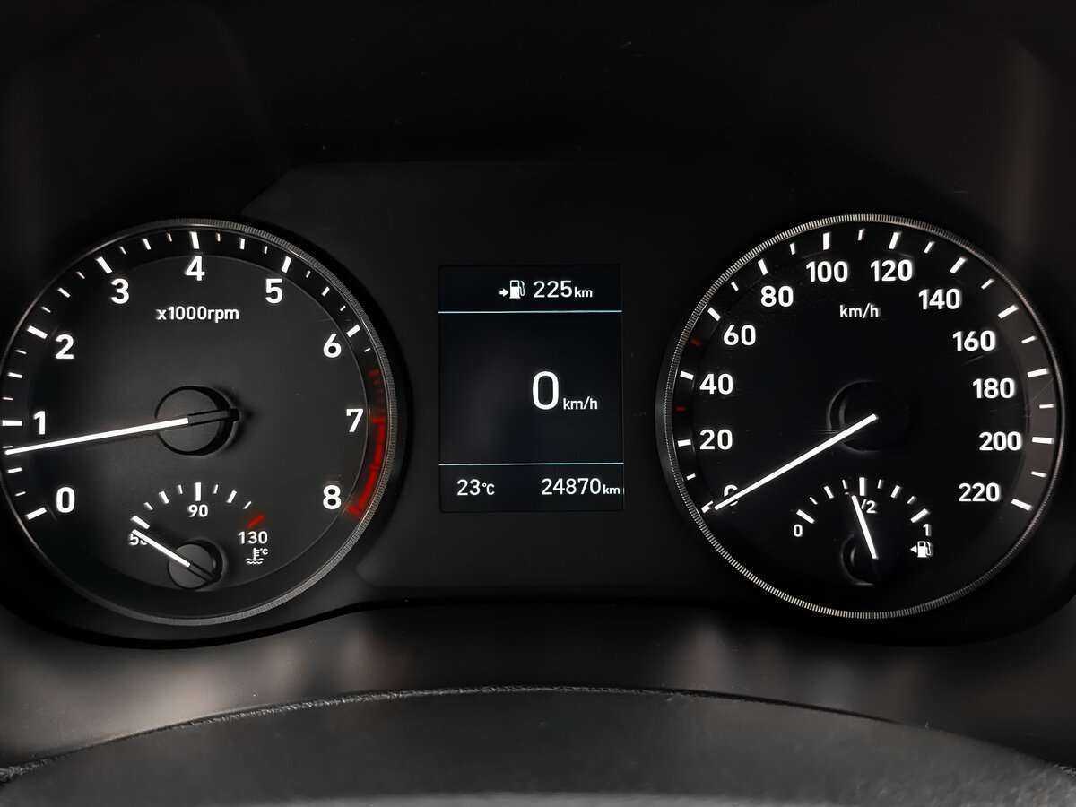 Купить Hyundai Solaris с пробегом. Фото: #11