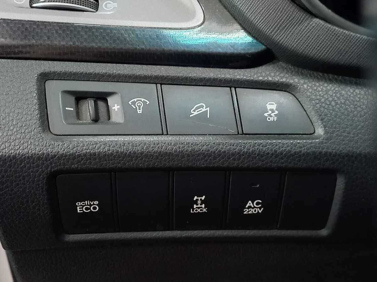 Купить Hyundai Santa Fe с пробегом. Фото: #14