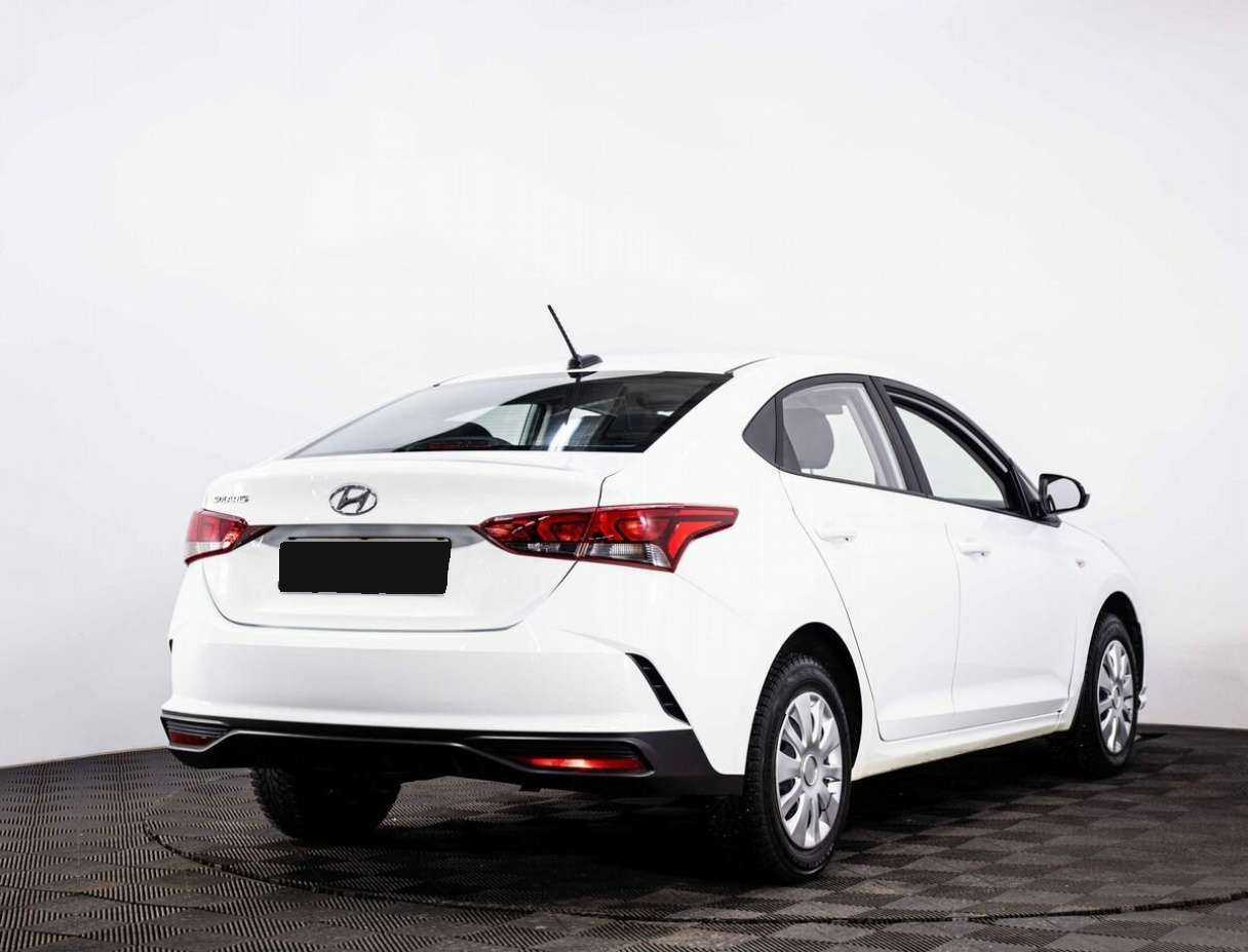 Купить Hyundai Solaris с пробегом. Фото: #5