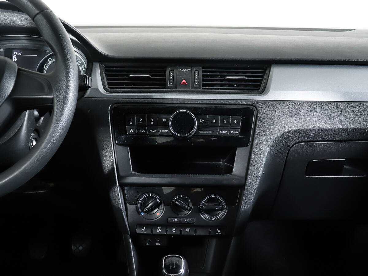 Купить Skoda Rapid с пробегом. Фото: #11