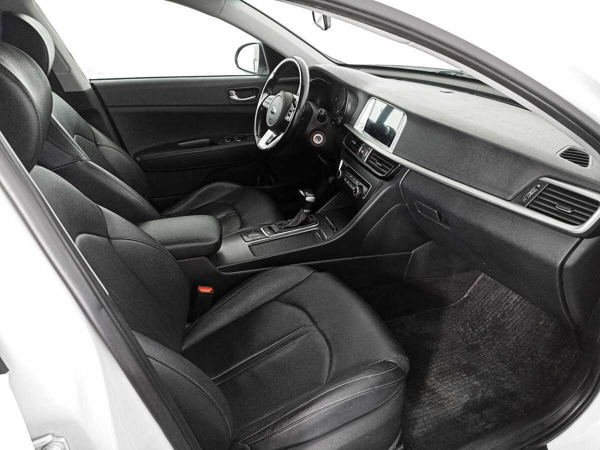 Купить Kia K5 с пробегом. Фото: #10