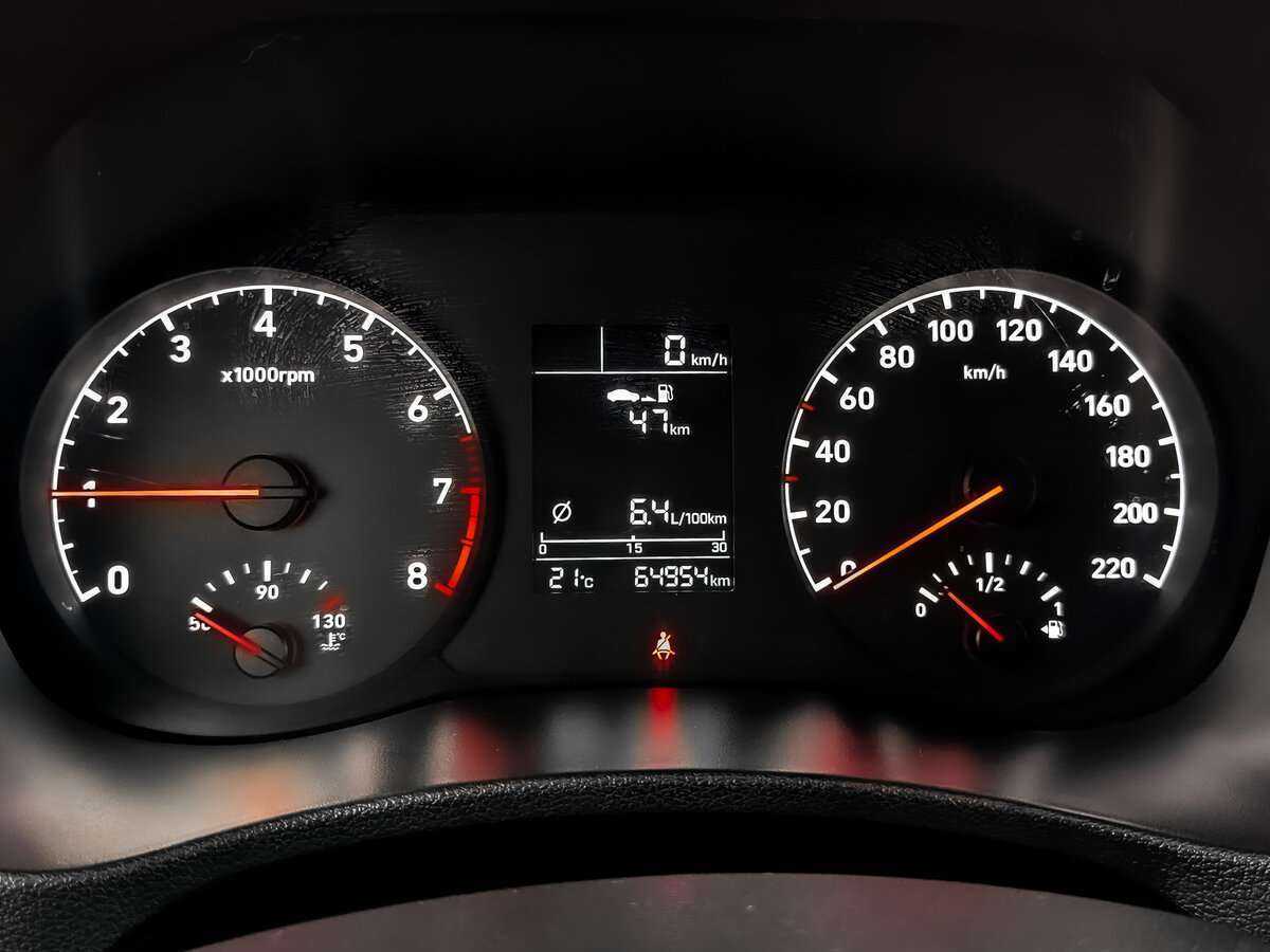 Купить Hyundai Solaris с пробегом. Фото: #10