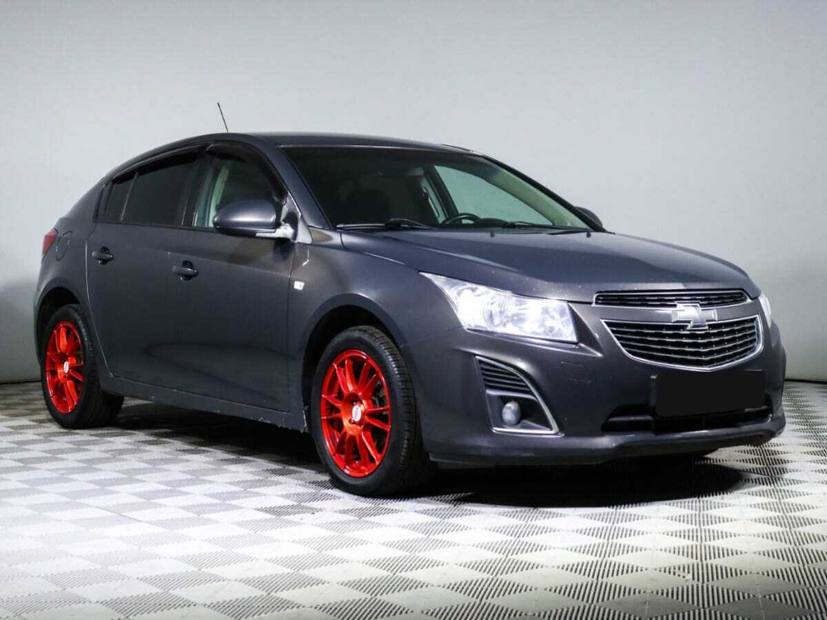 Купить Chevrolet Cruze с пробегом. Фото: #2