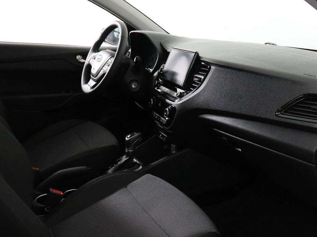 Купить Hyundai Solaris с пробегом. Фото: #6