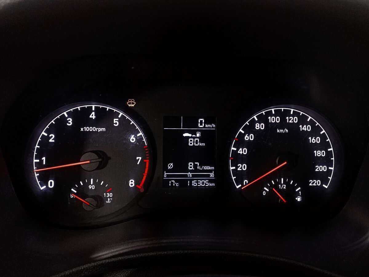 Купить Hyundai Solaris с пробегом. Фото: #10