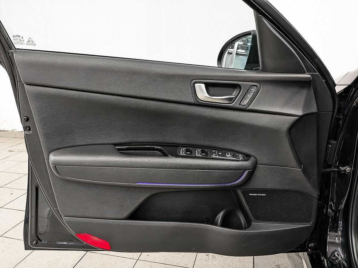 Купить Kia Optima с пробегом. Фото: #18