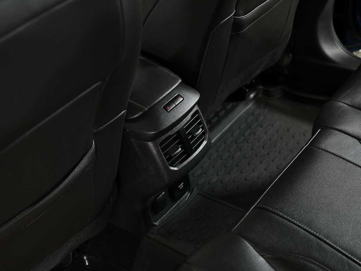 Купить Ford Mondeo с пробегом. Фото: #14