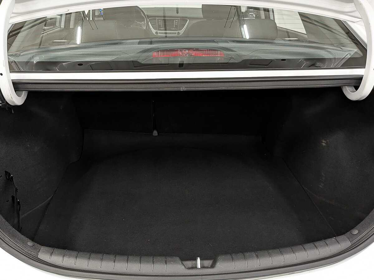 Купить Hyundai Solaris с пробегом. Фото: #9