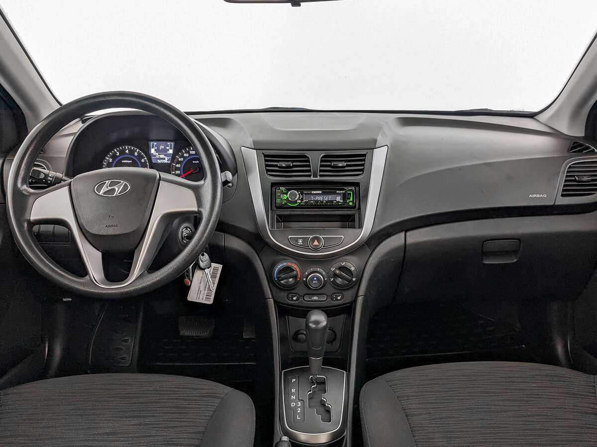 Купить Hyundai Solaris с пробегом. Фото: #11