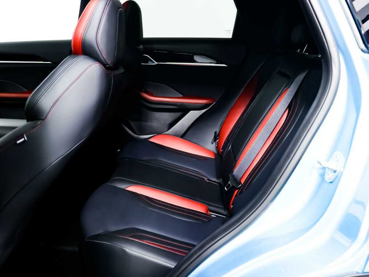 Купить Geely Coolray с пробегом. Фото: #11