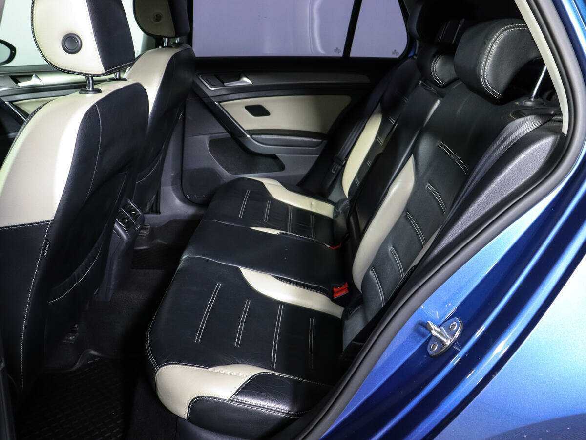 Купить Volkswagen Golf с пробегом. Фото: #9