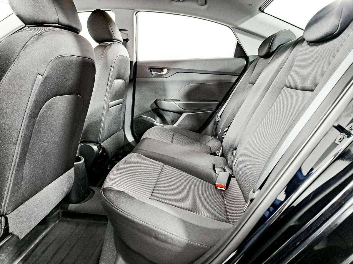 Купить Hyundai Solaris с пробегом. Фото: #9