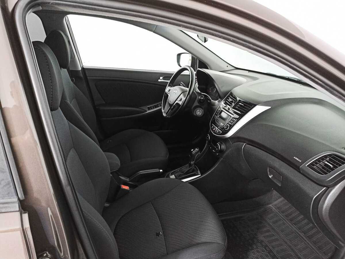 Купить Hyundai Solaris с пробегом. Фото: #7