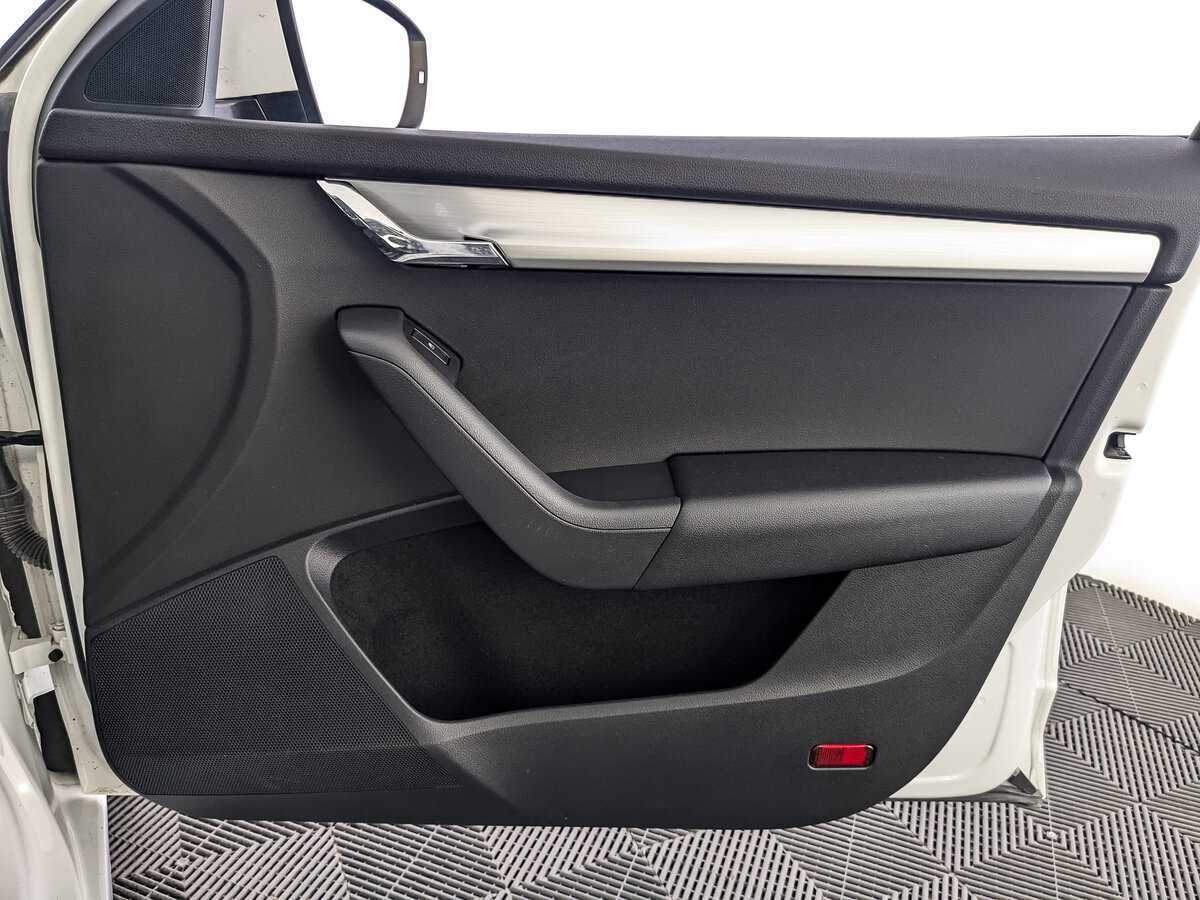 Купить Skoda Octavia с пробегом. Фото: #23